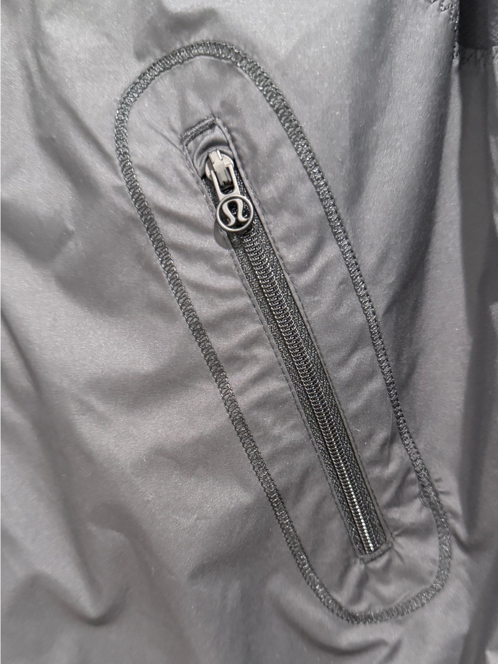 Lululemon Reversible Run: two to make it true jacket size 2 - Picture 11 of 13